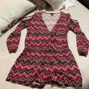 Jessica Simpson piece size medium.